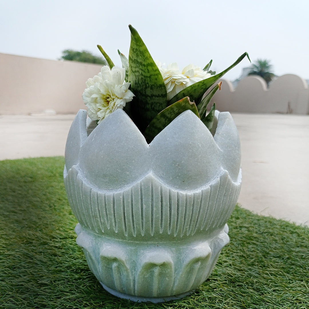 Introducing Marbele: Timeless Elegance in Rose-Shaped Decor